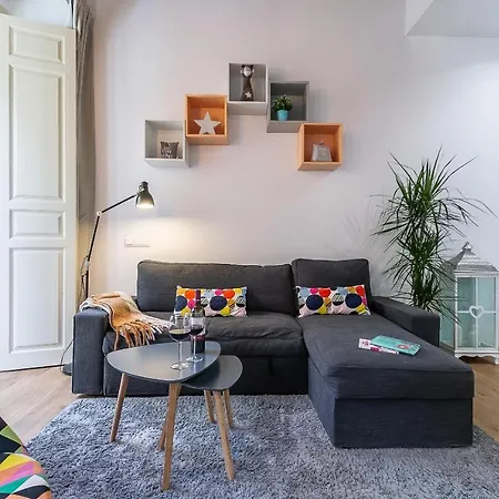 Deluxe Larios Center Apartament *